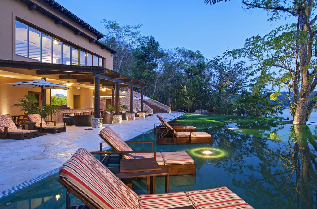 Las Lagunas Boutique Hotel Flores Eksteriør billede