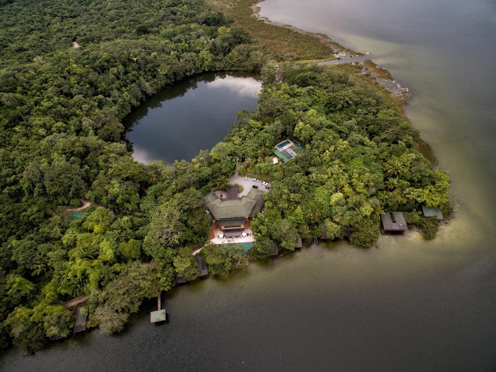 Las Lagunas Boutique Hotel Flores Eksteriør billede