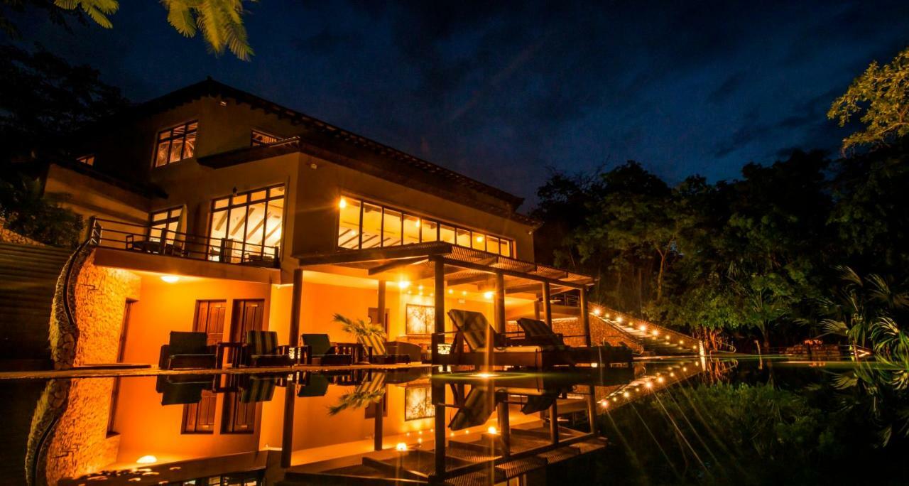 Las Lagunas Boutique Hotel Flores Eksteriør billede