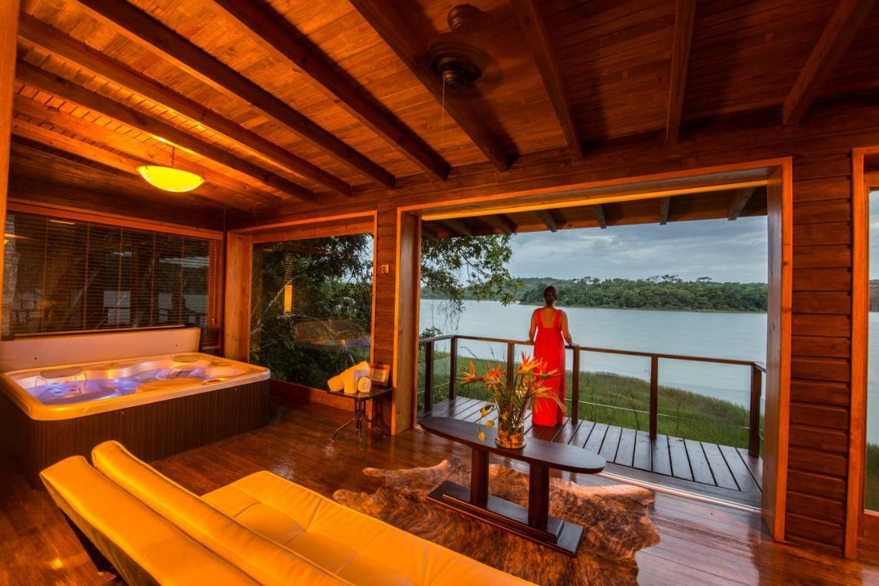 Las Lagunas Boutique Hotel Flores Eksteriør billede